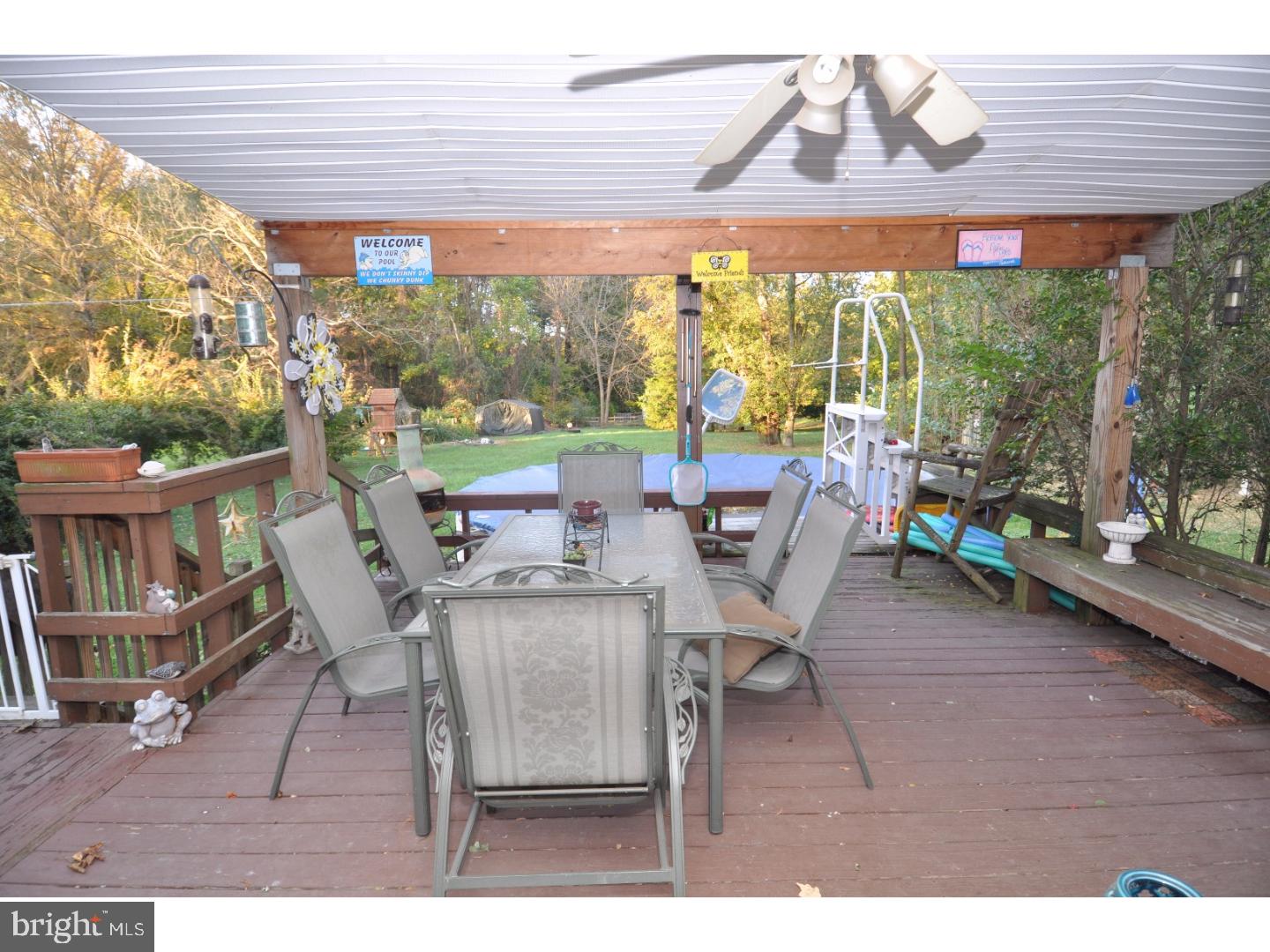 23169 Columbus Road Columbus, NJ 08022 - Photo 21 of 25 Deck