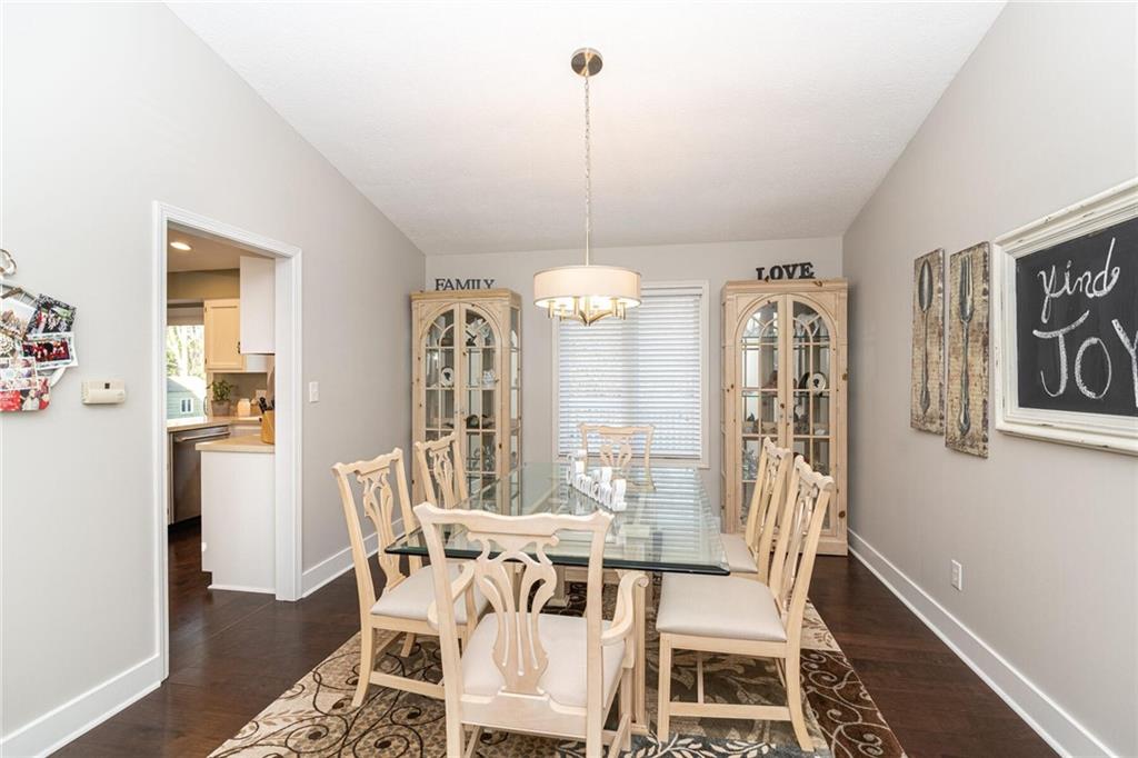839 Carey Road Carmel, IN 46033 - Photo 4 of 22 Gallery Image 4