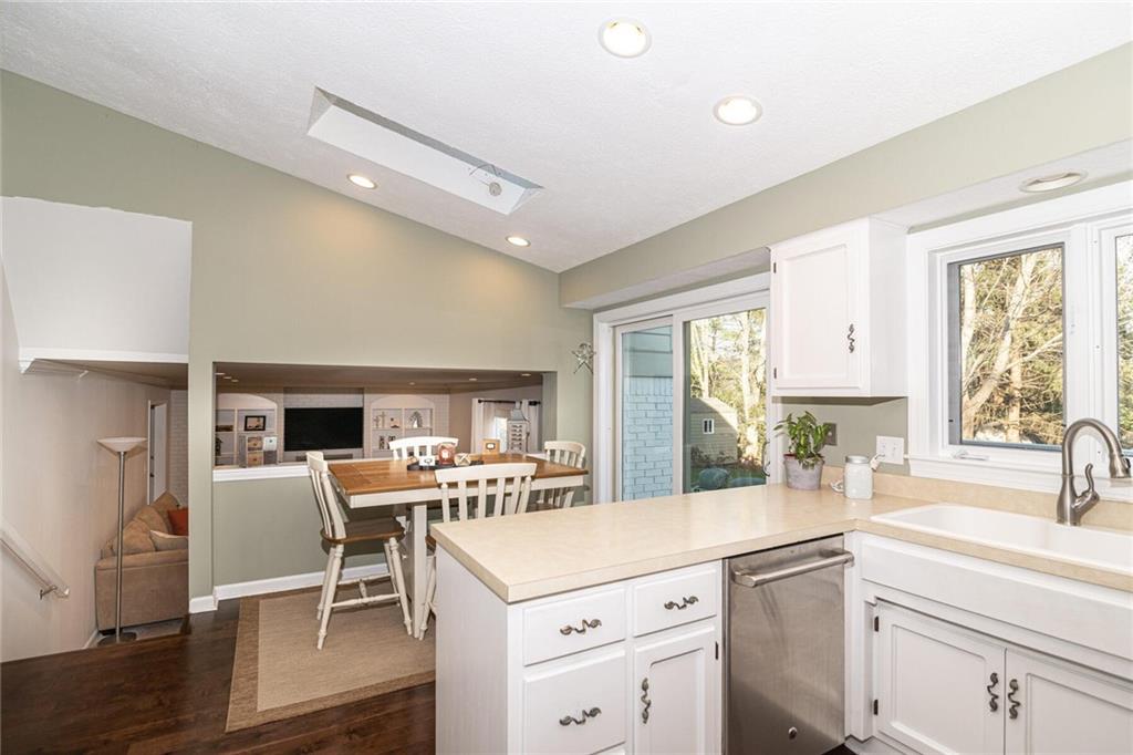 839 Carey Road Carmel, IN 46033 - Photo 9 of 22 Gallery Image 9