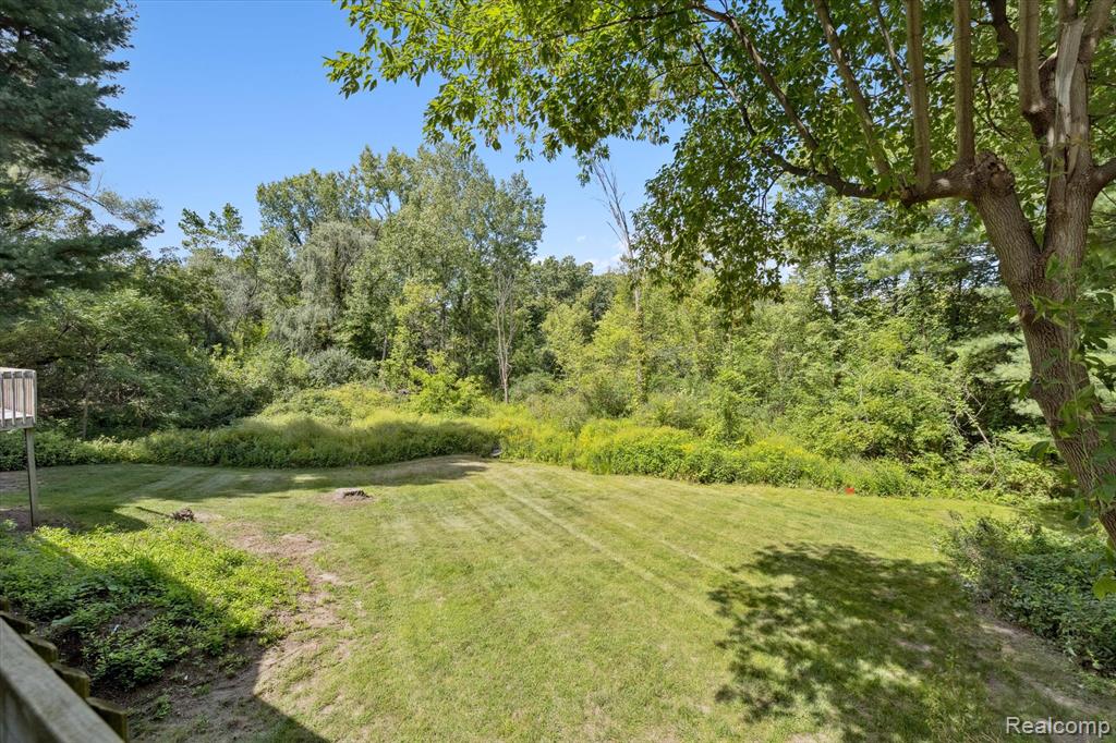 10419 Maple Road Hartland, MI 48353 - Photo 30 of 35