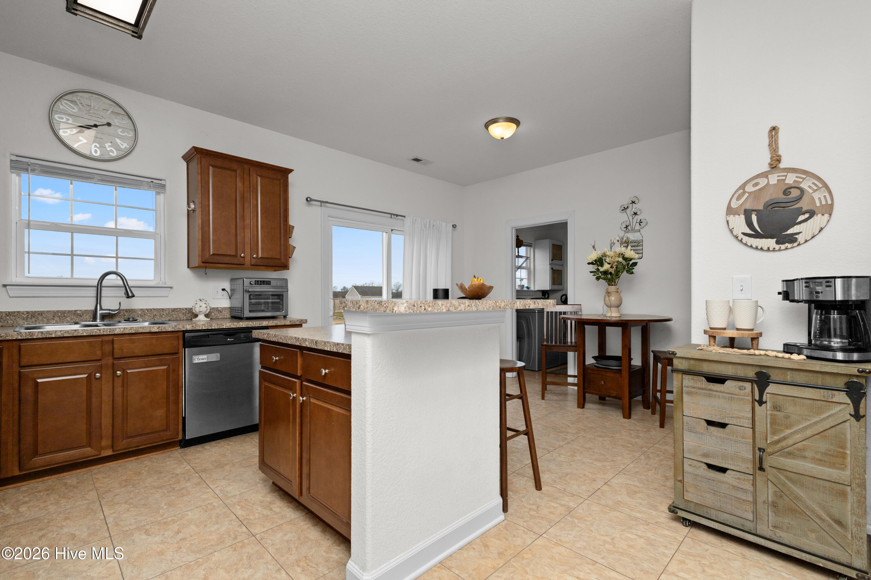 462 Cooper Garrett Road Moyock, NC 27958 - Photo 11 of 51 kitchen