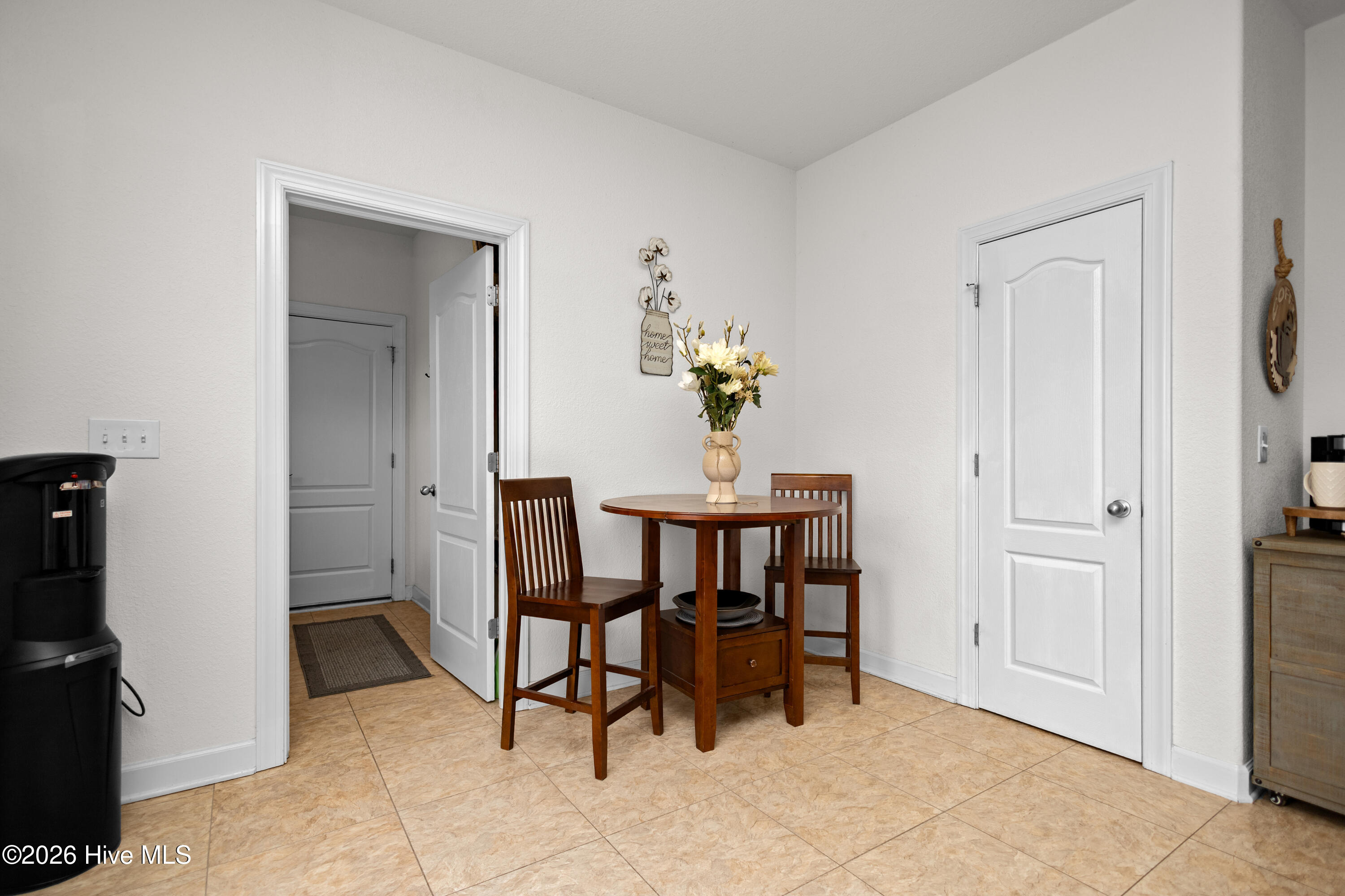 462 Cooper Garrett Road Moyock, NC 27958 - Photo 20 of 51 dining area/pantry