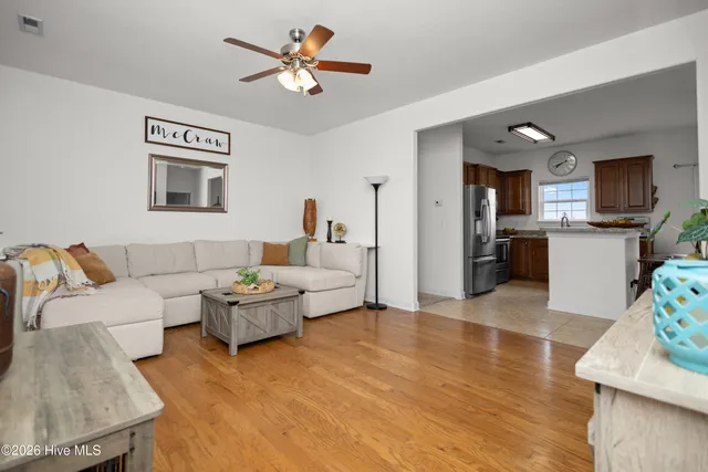 $360,000 | 462 Cooper Garrett Road, Moyock, NC 27958