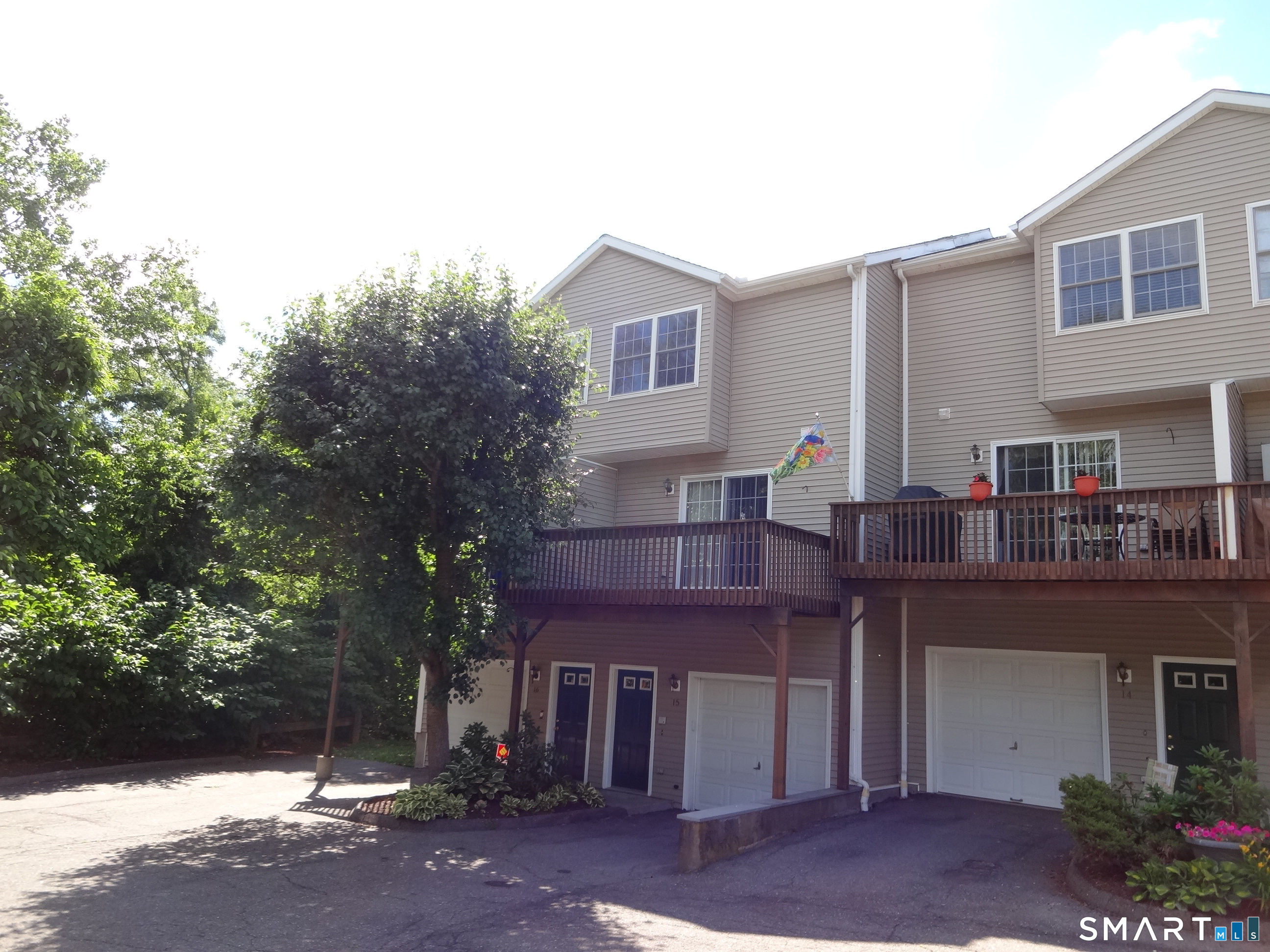 39 Coram Road, Unit 15 Shelton, CT 06484 - Photo 2 of 23