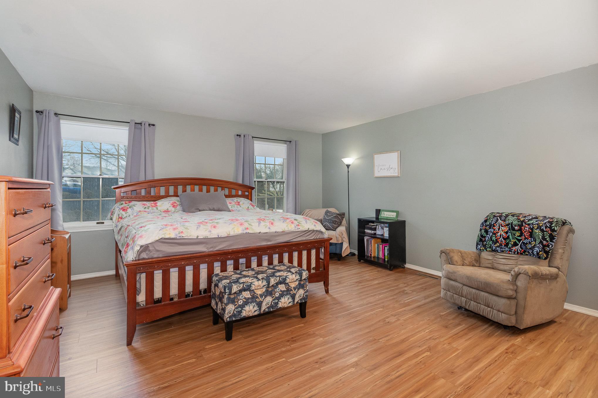 1956 Deer Path Road Harrisburg, PA 17110 - Photo 12 of 25 Gallery Image 12
