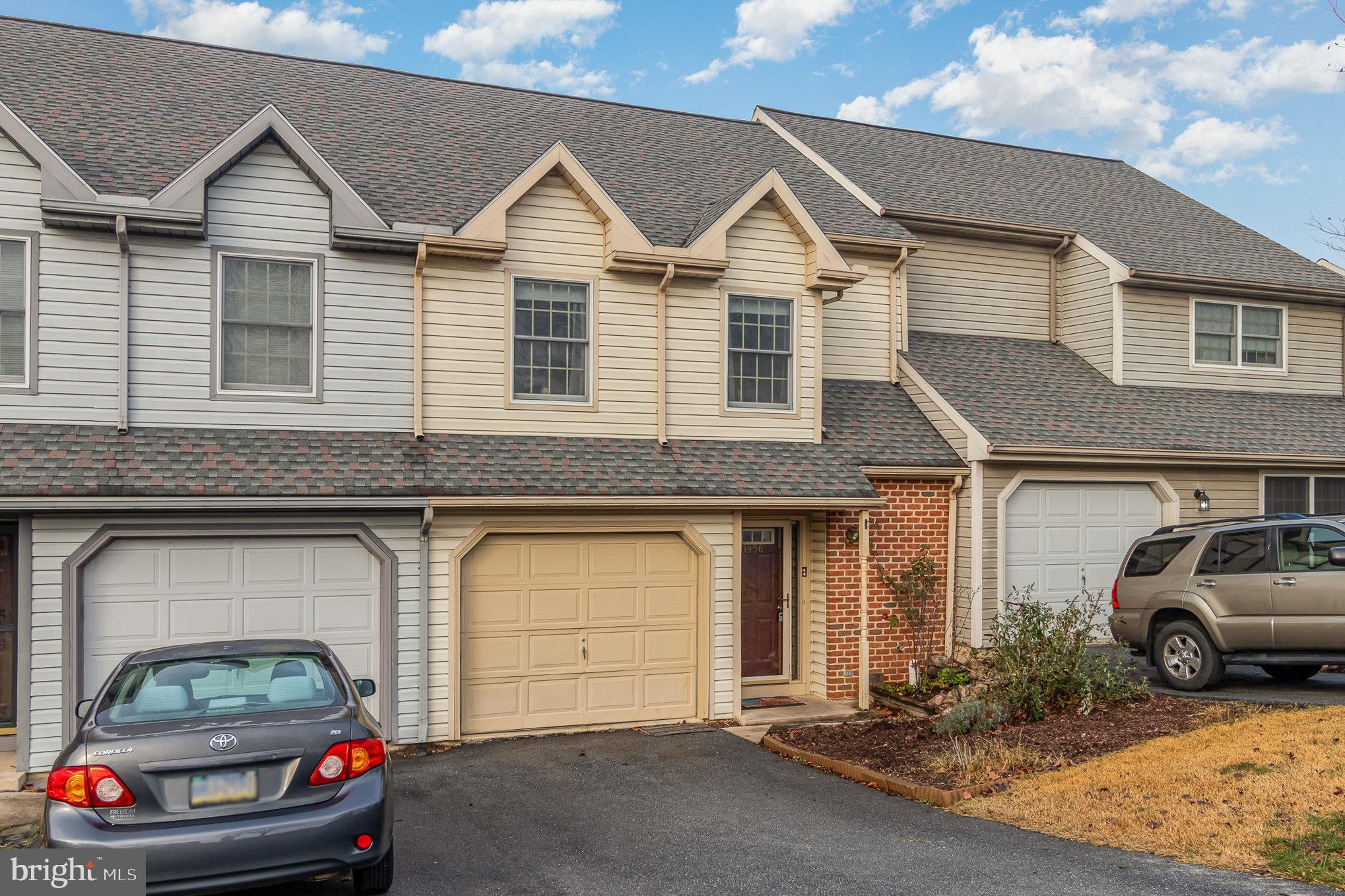 1956 Deer Path Road Harrisburg, PA 17110 - Photo 2 of 25 Gallery Image 2