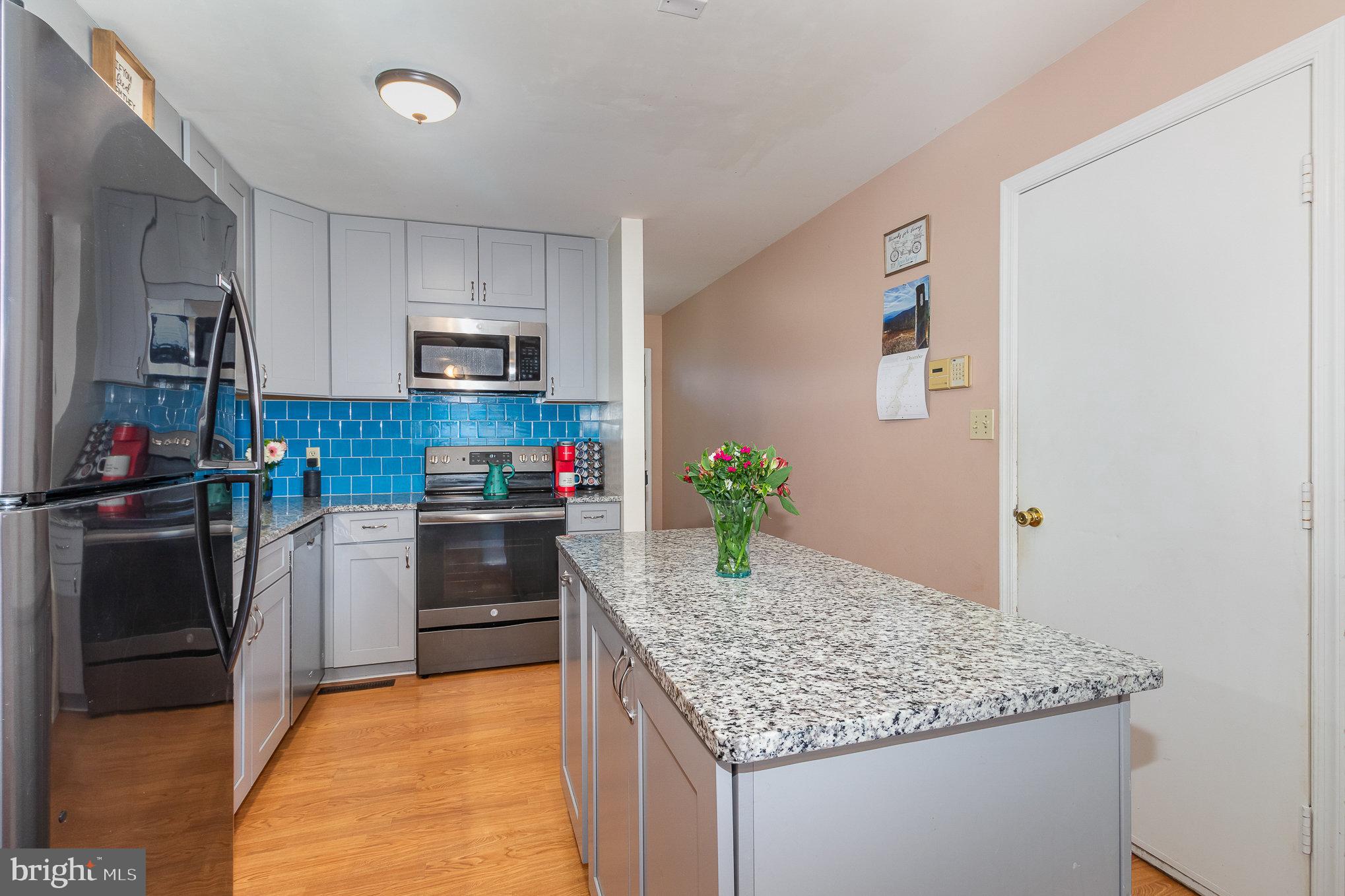 1956 Deer Path Road Harrisburg, PA 17110 - Photo 5 of 25 Gallery Image 5