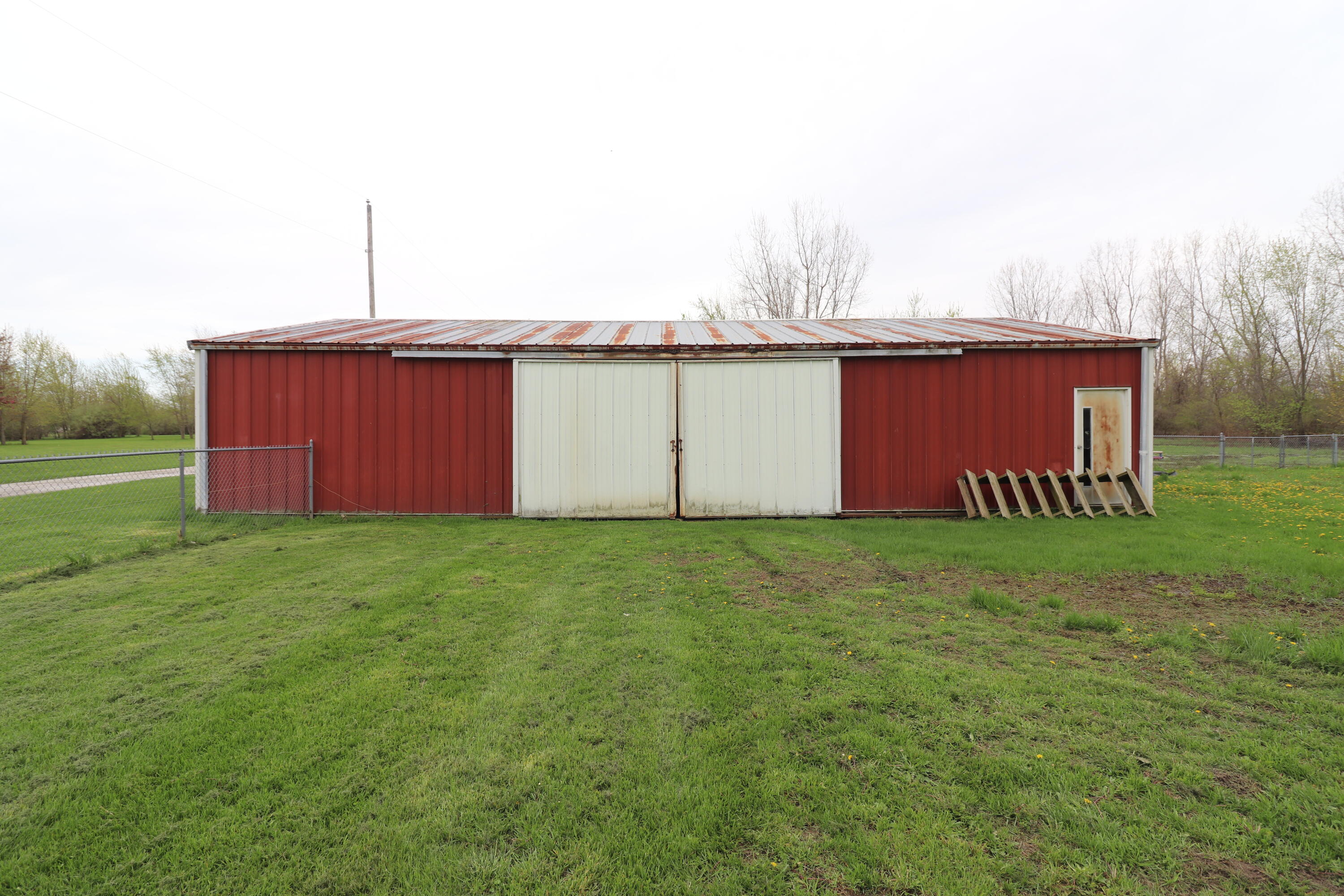 2595 Yargerville Road La Salle, MI 48145 - Photo 32 of 37 IMG_9666
