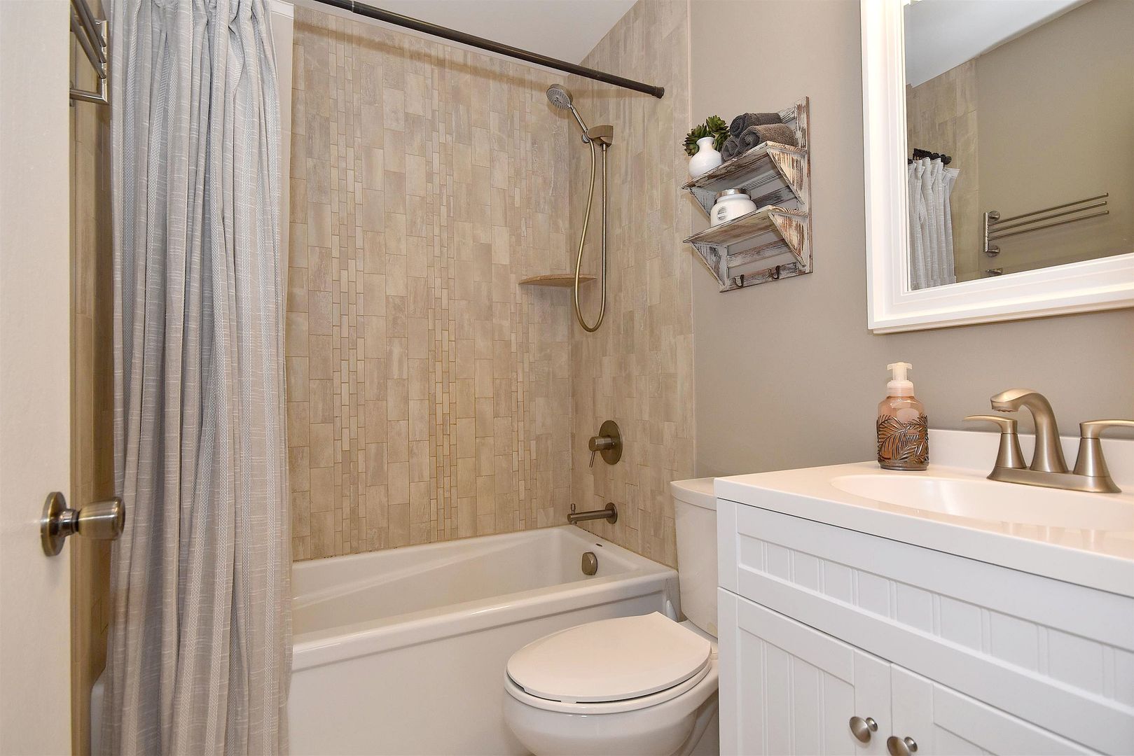 840 Longford Drive Roselle, IL 60172 - Photo 20 of 30