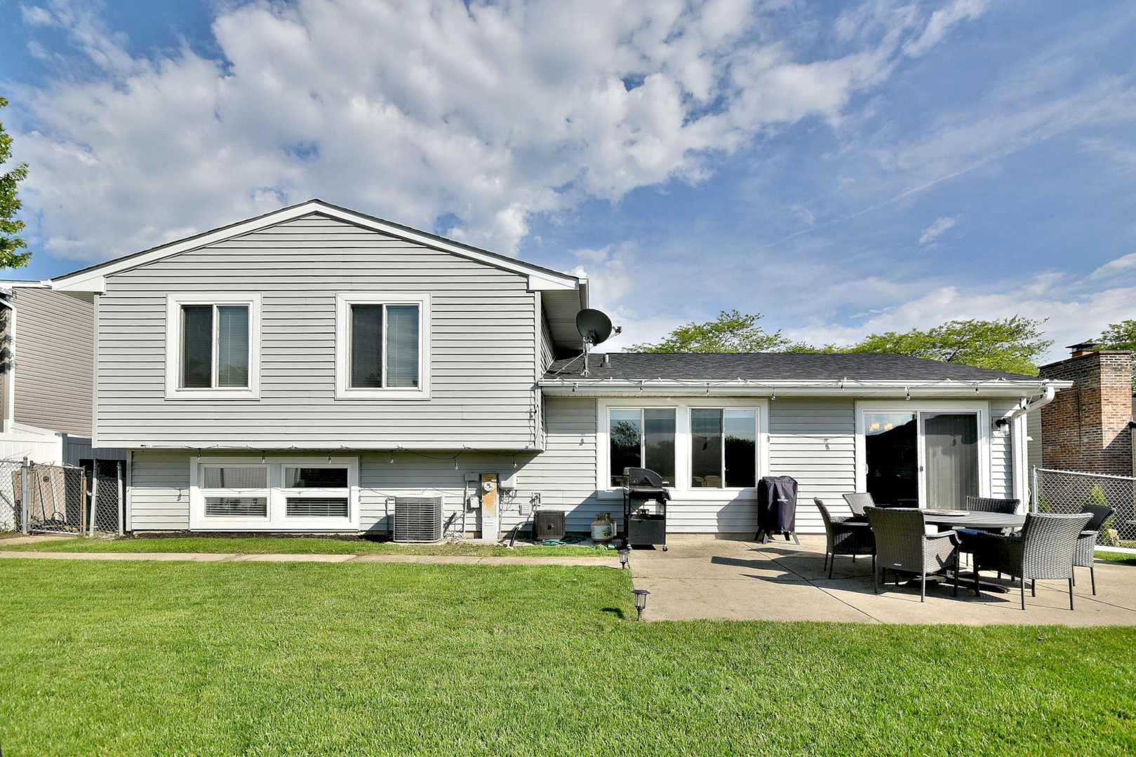 840 Longford Drive Roselle, IL 60172 - Photo 30 of 30