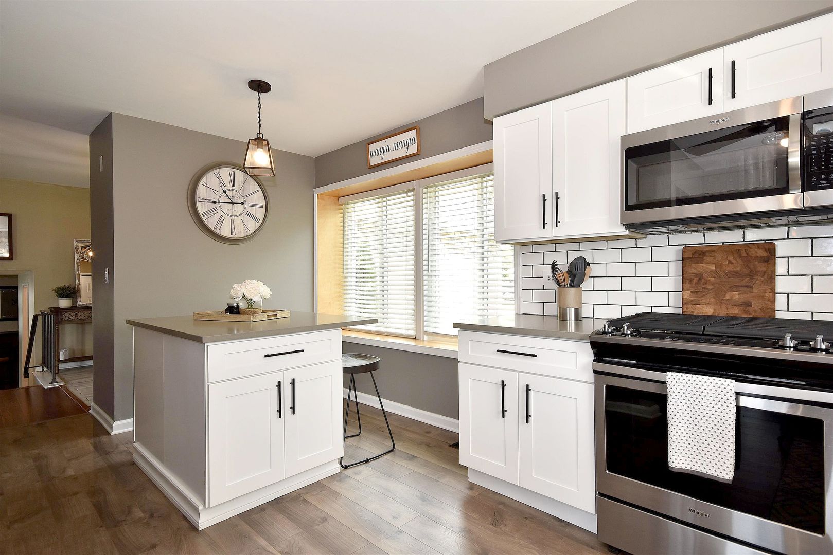 840 Longford Drive Roselle, IL 60172 - Photo 5 of 30