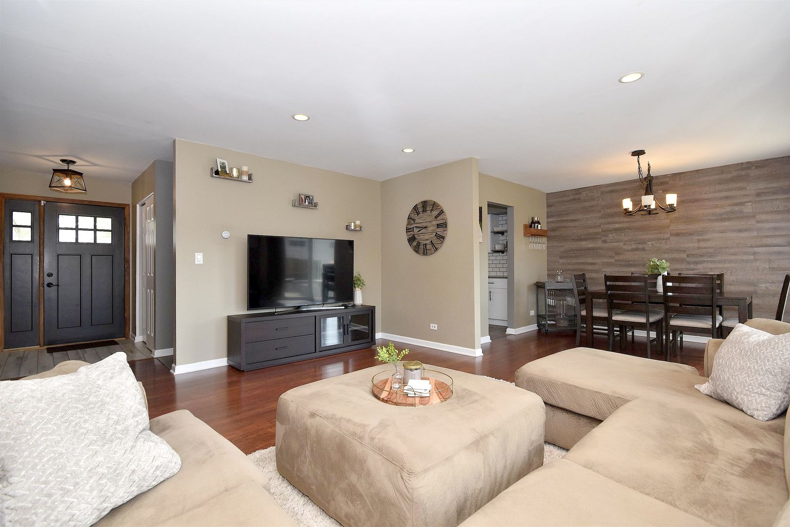 840 Longford Drive Roselle, IL 60172 - Photo 9 of 30