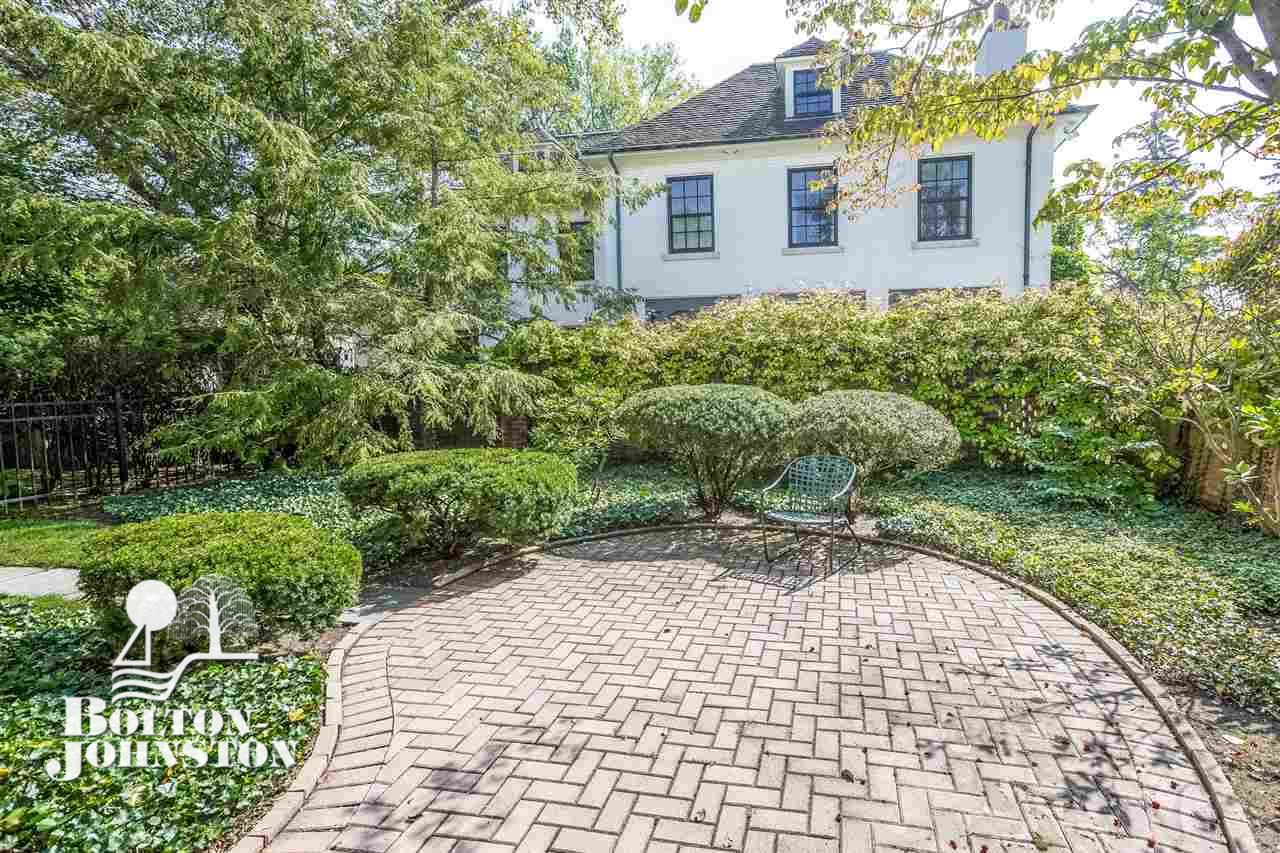 360 Provencal Road Grosse Pointe, MI 48236 - Photo 48 of 78 Patio