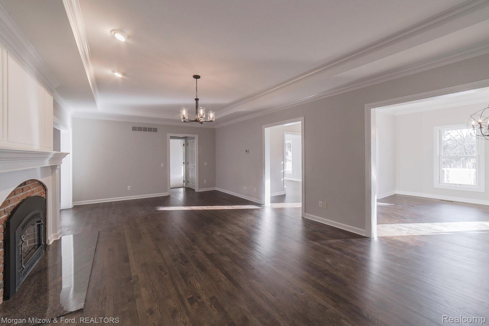 5848 Clarkston Road Clarkston, MI 48348 - Photo 11 of 80 Clarkston (11).jpg