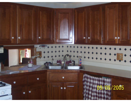17 Spring Street North Brookfield, MA 01535 - Photo 10 of 15 Gallery Image 10