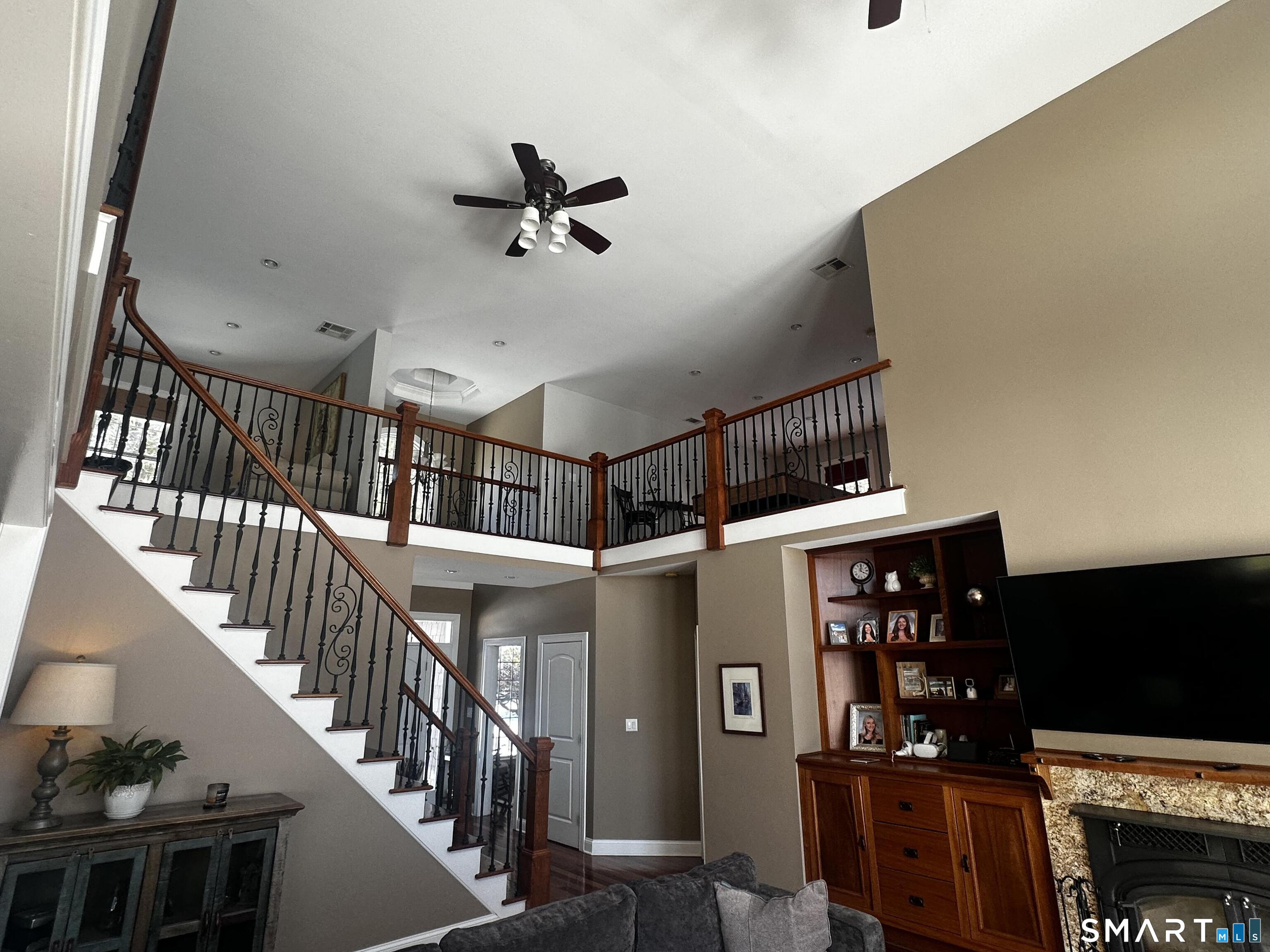 44 Old Country Road Oxford, CT 06478 - Photo 4 of 13