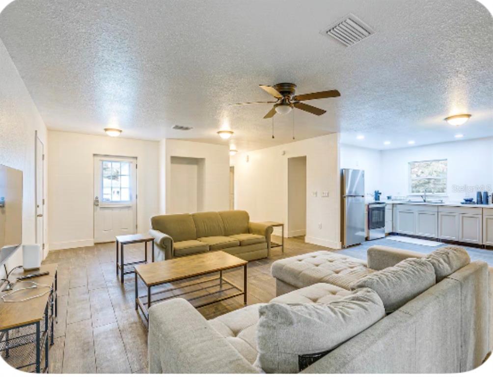 21655 Southwest Raintree Street Dunnellon, FL 34431 - Photo 2 of 7 Gallery Image 2