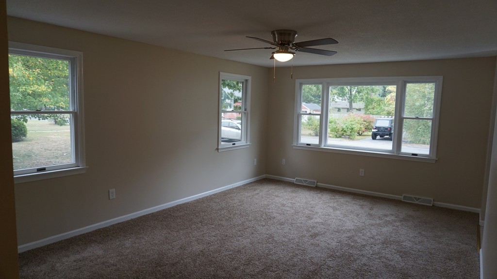 315 Tremont Street Springfield, MA 01104 - Photo 4 of 12 Gallery Image 4