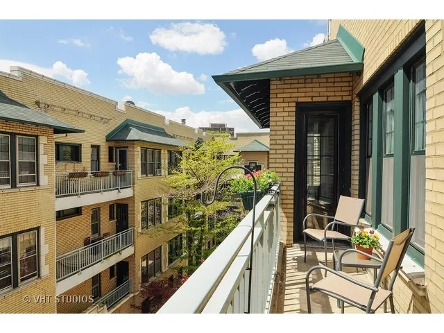 $197,700 | 4320 North Clarendon Avenue, Unit 2031, Chicago, IL 60613