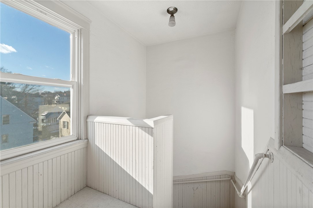 19 Vale Street, Unit 3 Providence, RI 02908 - Photo 14 of 18