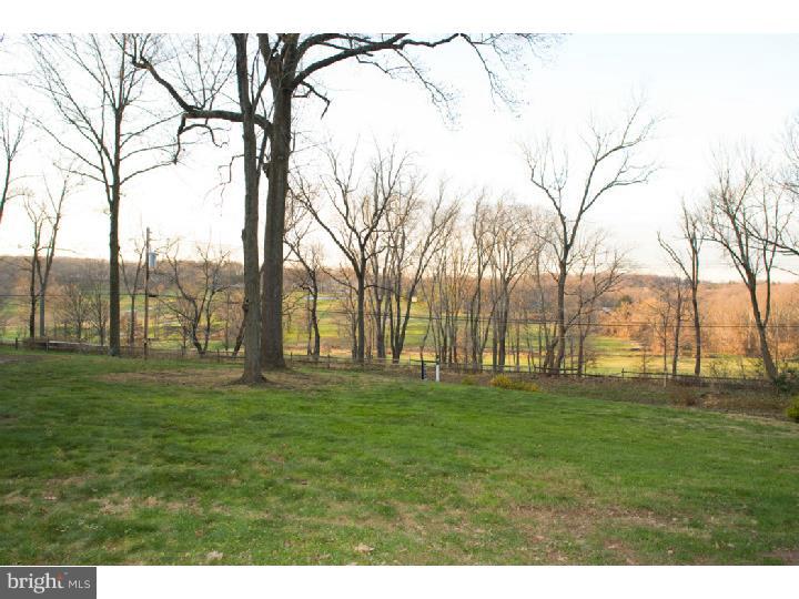 2185 Paper Mill Road Huntingdon Valley, PA 19006 - Photo 3 of 24