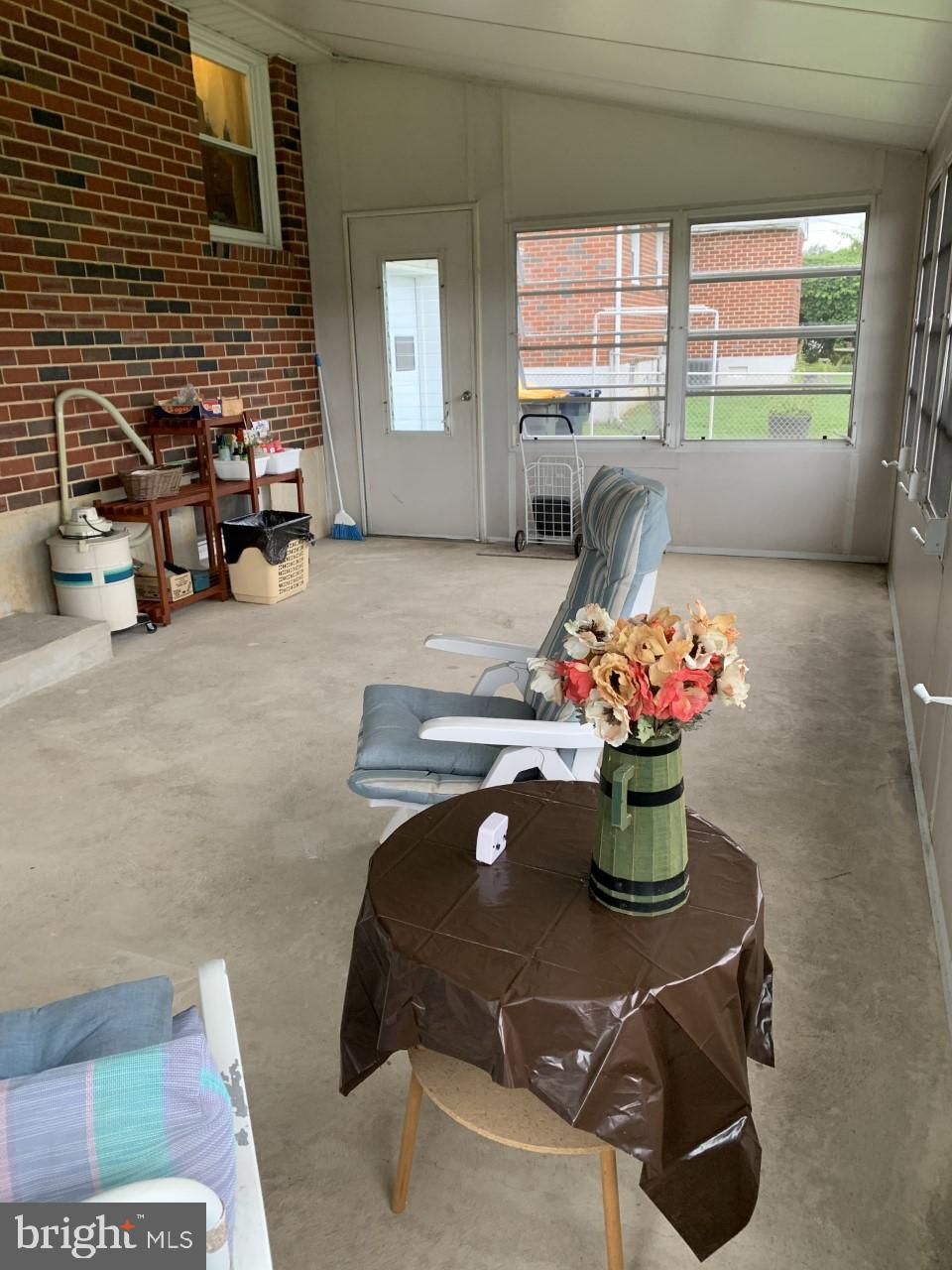 4622 Muggleton Road Wilmington, DE 19808 - Photo 15 of 22 Large Porch!