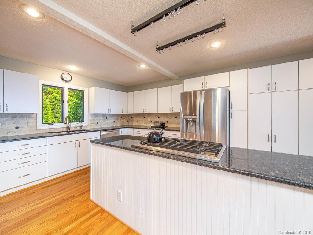 46 Running Ridge Road Asheville, NC 28804 - Photo 17 of 40 Gallery Image 17