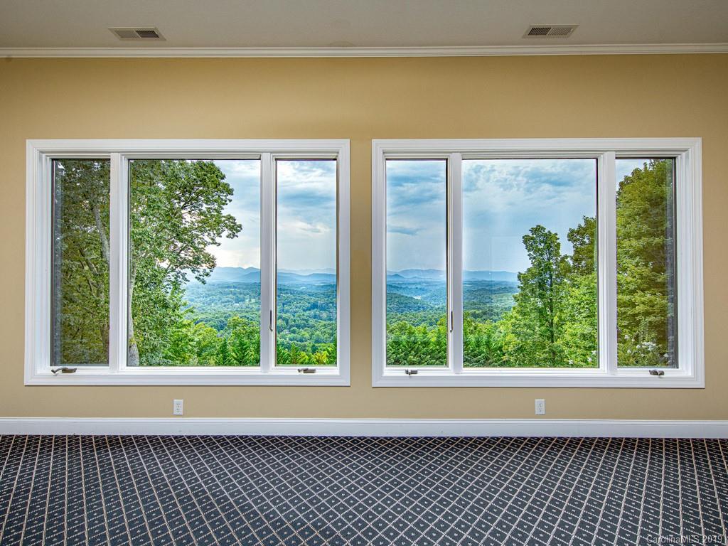 46 Running Ridge Road Asheville, NC 28804 - Photo 26 of 40 Gallery Image 26