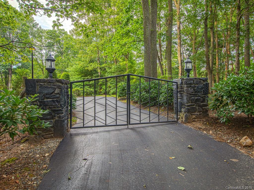 46 Running Ridge Road Asheville, NC 28804 - Photo 36 of 40 Gallery Image 36