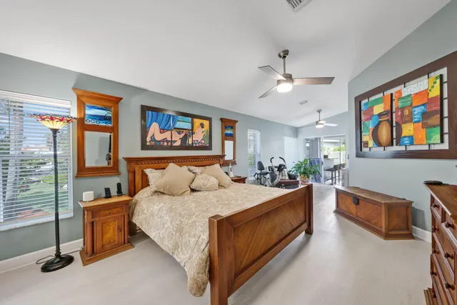 a view of a garden with a small park