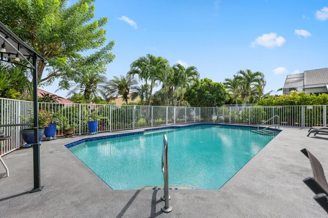 $649,999 | 2532 Egret Lake Drive, Greenacres, FL 33413