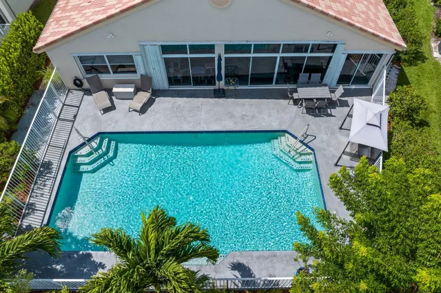 $649,999 | 2532 Egret Lake Drive, Greenacres, FL 33413