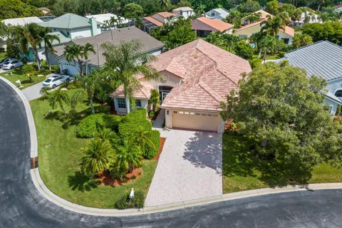 $649,999 | 2532 Egret Lake Drive, Greenacres, FL 33413