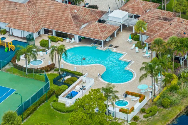 $649,999 | 2532 Egret Lake Drive, Greenacres, FL 33413