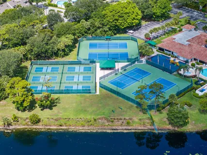 $649,999 | 2532 Egret Lake Drive, Greenacres, FL 33413