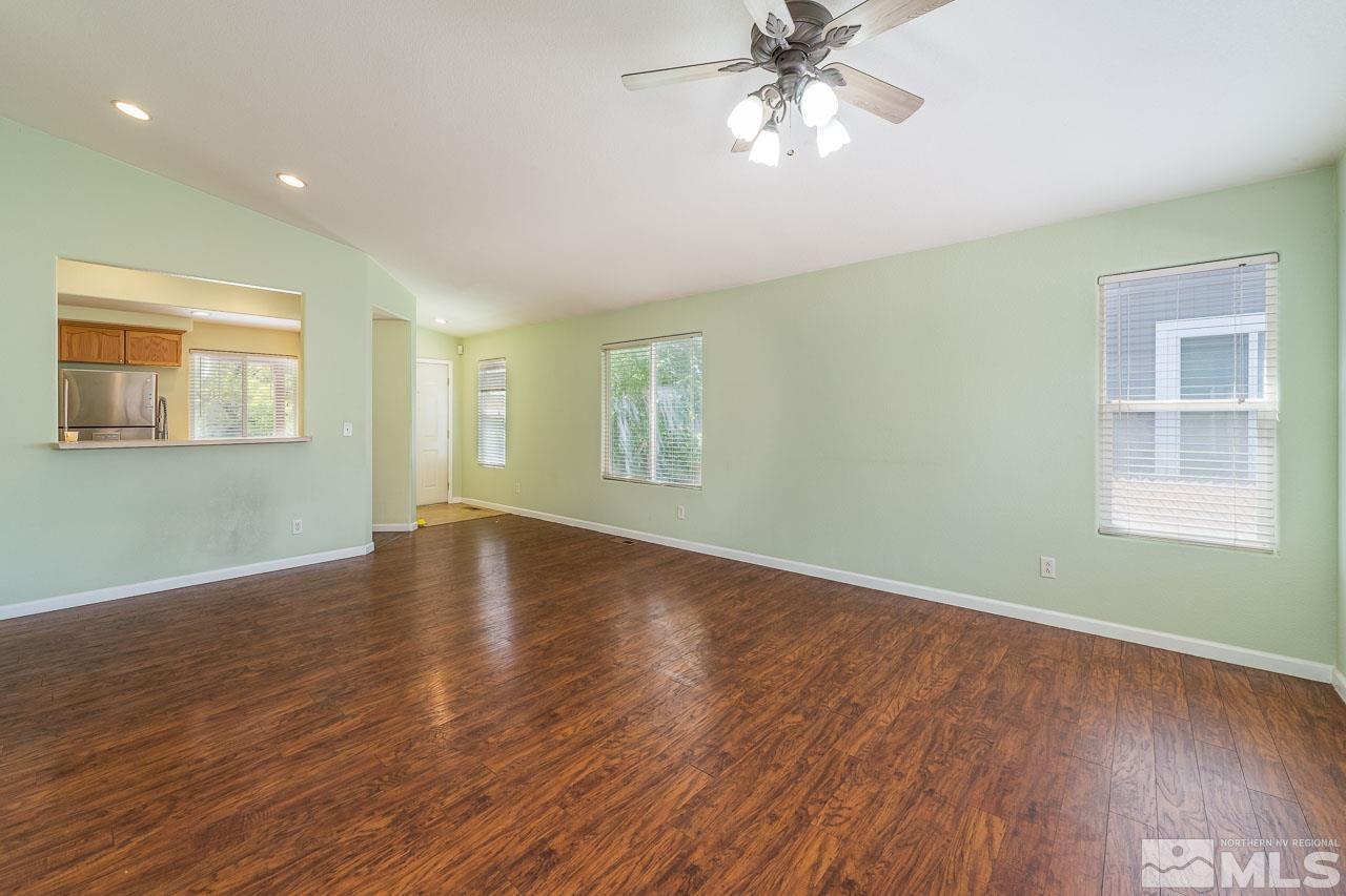 270 Rue De Lane Sparks, NV 89434 - Photo 5 of 27 Photo 5