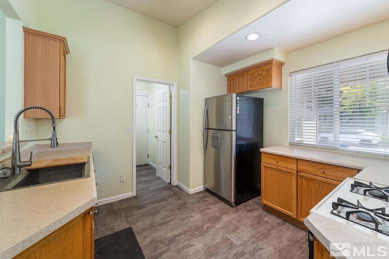 270 Rue De Lane Sparks, NV 89434 - Photo 7 of 27 Photo 7
