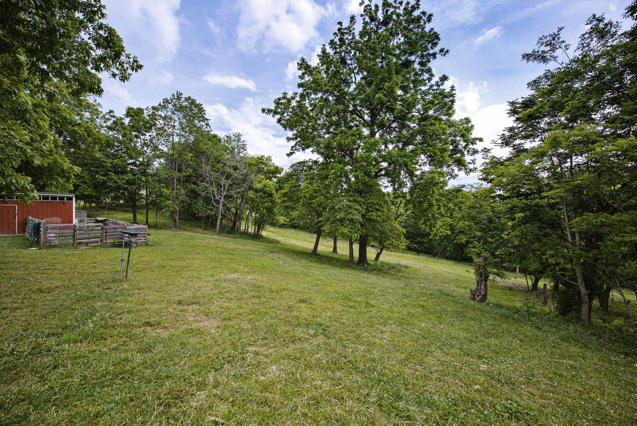 1525 Tennessee Ridge Road Parksville, KY 40464 - Photo 35 of 48 IMG_5047