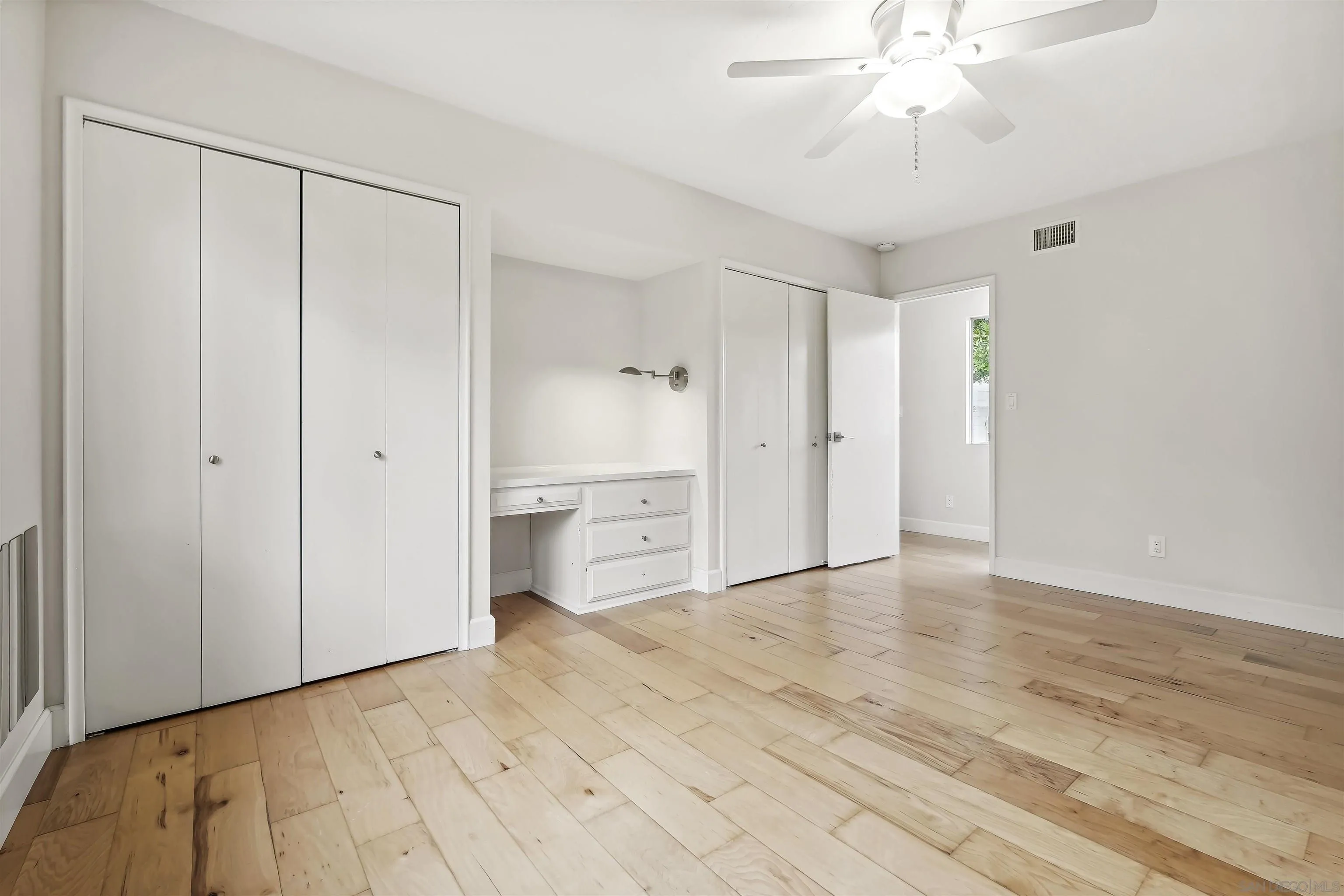 838 Lamplight Drive La Jolla, CA 92037 - Photo 36 of 42 a view of an empty room