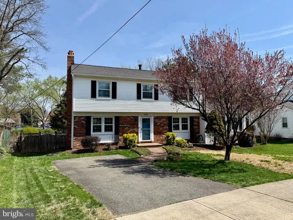 $899,000 | 5623 Cornish Way, Alexandria, VA 22315
