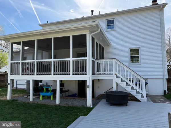 $899,000 | 5623 Cornish Way, Alexandria, VA 22315