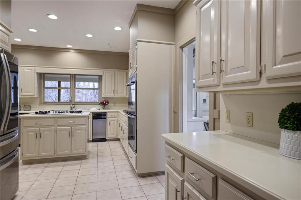 2080 Old Dominion Road Atlanta, GA 30350 - Photo 32 of 75