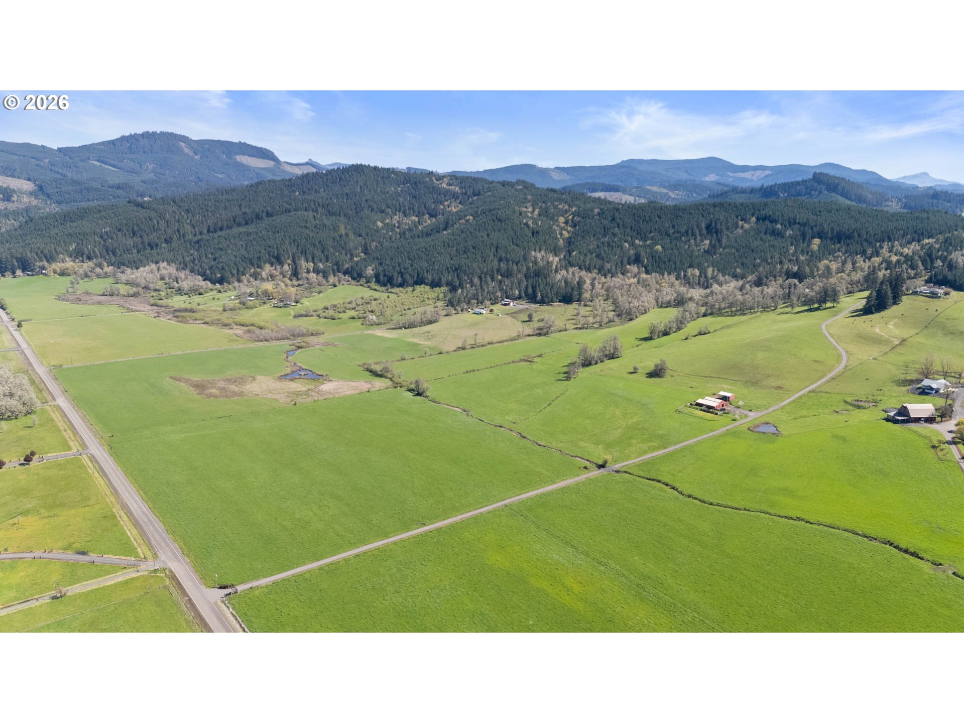 1791 Scotts Valley Road Yoncalla, OR 97499 - Photo 45 of 48 a picture of a tennis court