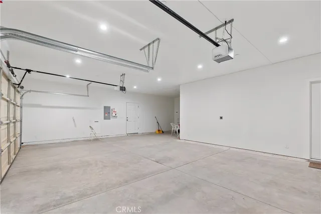 $549,000 | 11725 Lagartijo Drive, Apple Valley, CA 92308