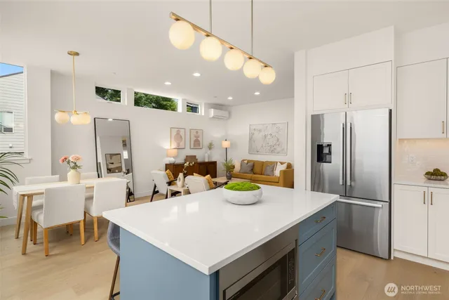 $1,124,960 | 1625 B 21st Avenue, Seattle, WA 98122