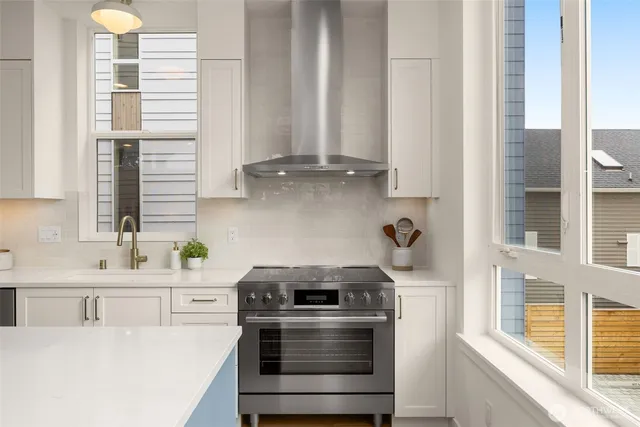 $1,124,960 | 1625 B 21st Avenue, Seattle, WA 98122