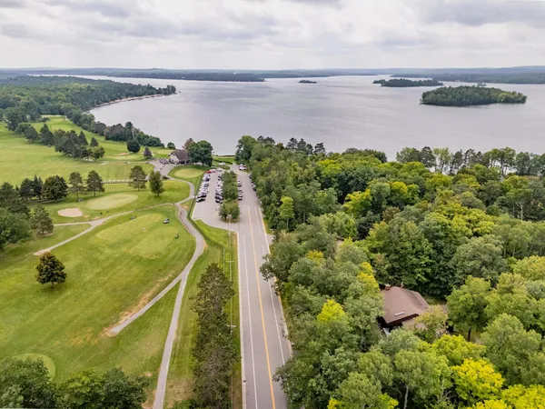 $789,000 | 3711 Golf Course Road, Grand Rapids, MN 55744