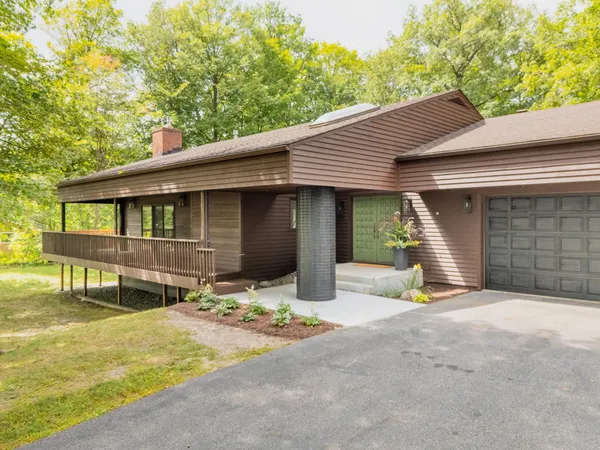 $789,000 | 3711 Golf Course Road, Grand Rapids, MN 55744