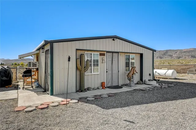 $215,000 | 387 Park Boulevard, Unit 153, Alamo, NV 89001