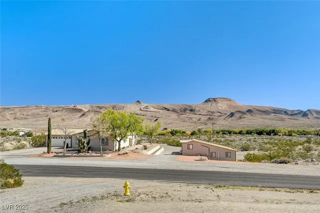 $215,000 | 387 Park Boulevard, Unit 153, Alamo, NV 89001